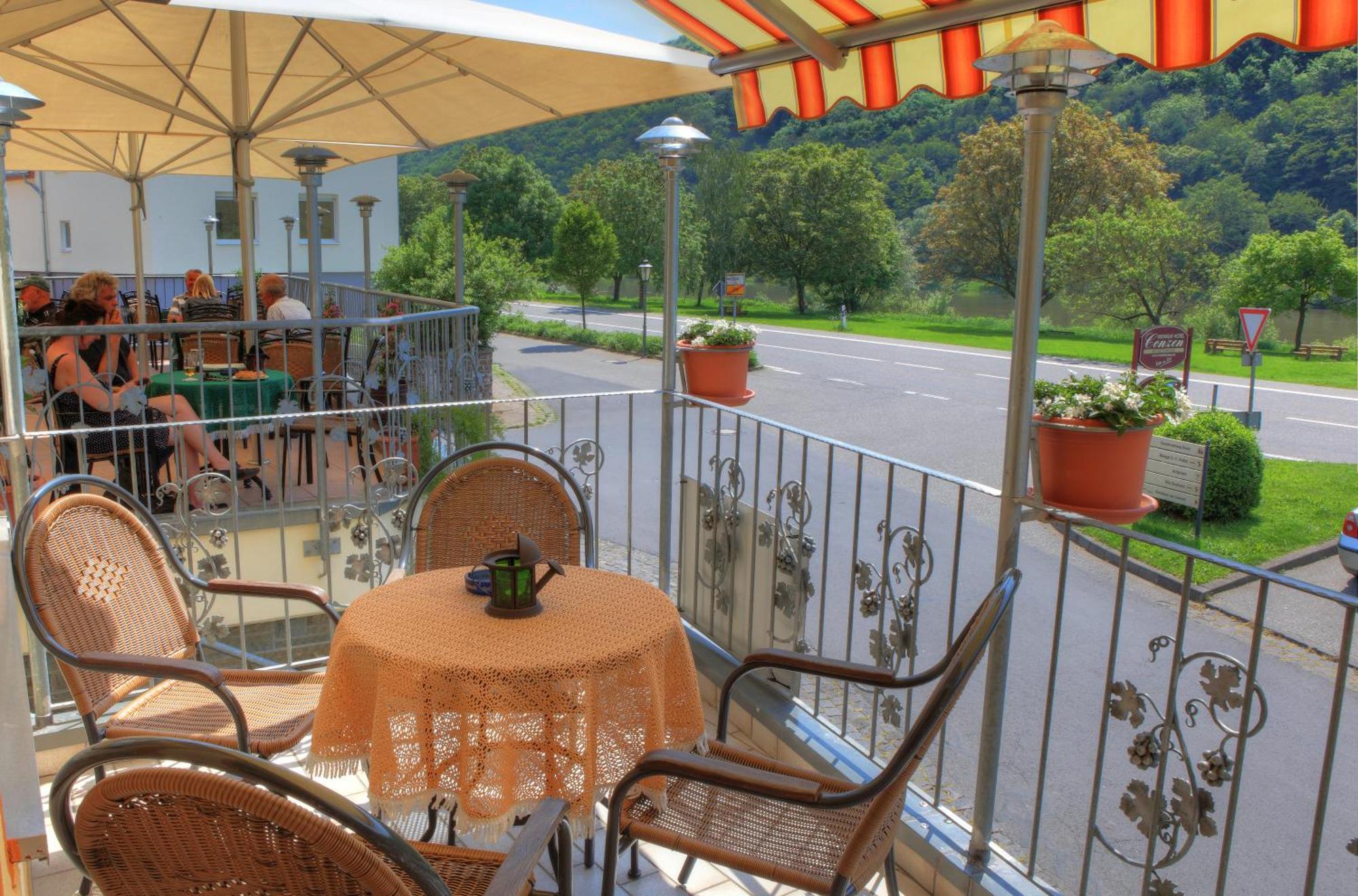 Hotel Moselterrasse Ediger-Eller Eksteriør bilde